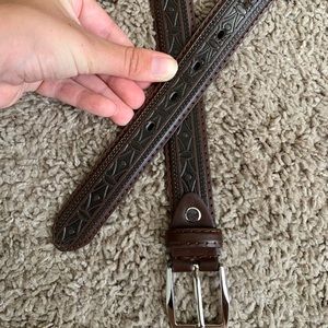 BUNDLE SALE 🍓Vintage geo patterned leather belt🍓